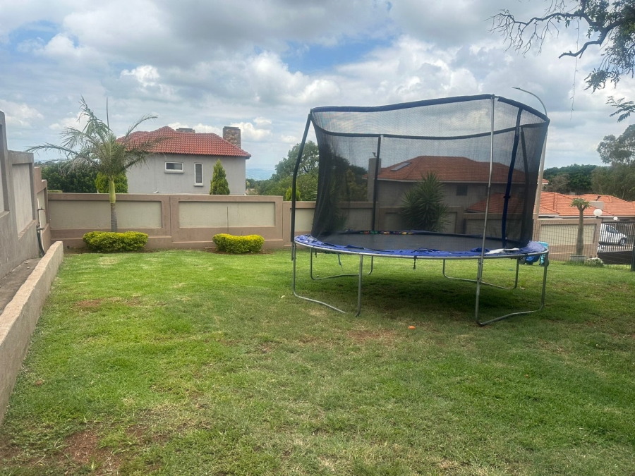 To Let 4 Bedroom Property for Rent in Boschdal North West